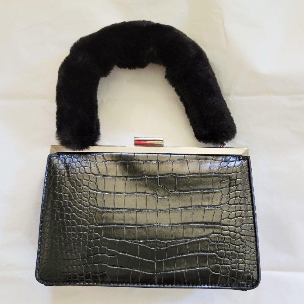 NWT TOPSHOP Georgia Black Faux Fur Handle MocK Croc Bag Purse